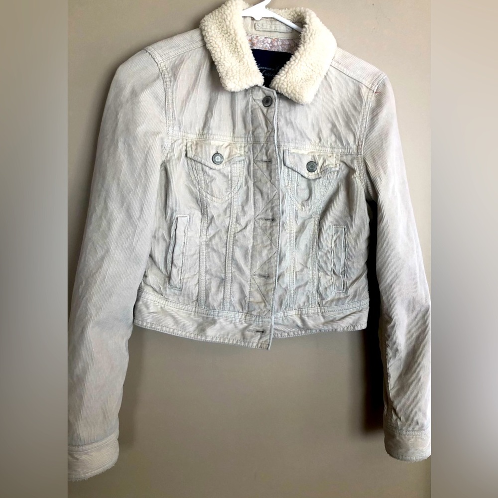 COPY - AMERICAN EAGLE OUTFITTERS Gray Corduroy Jacket Sherpa Collar